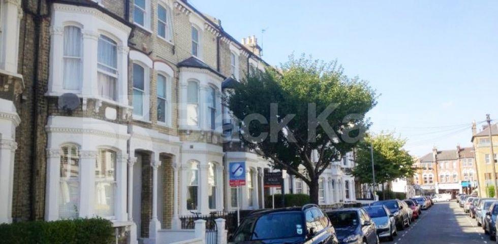 			NEW INSTRUCTION, 2 Bedroom, 1 bath, 1 reception Apartment			 Almeric Road, Clapham Junction